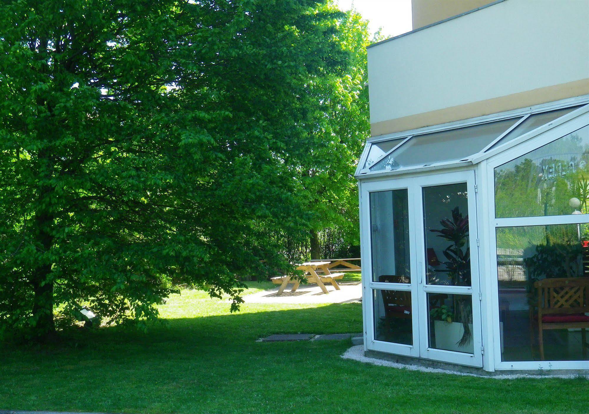 Hotel Amys Voreppe Εξωτερικό φωτογραφία